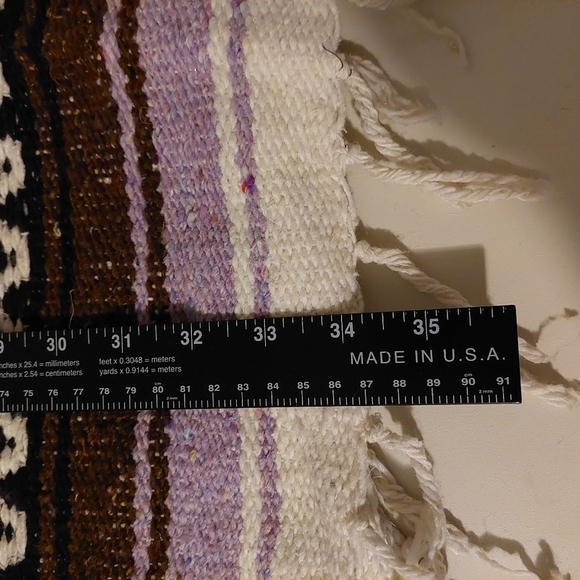 Aztec Print Poncho Purple Tones Size OS Rustic Fringed Thick Weaved Oversized - Picture 4 of 7